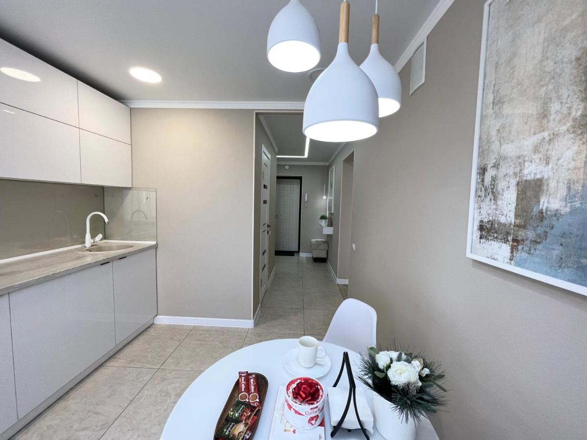 Luxury Apartments Pavlodar Exterior photo
