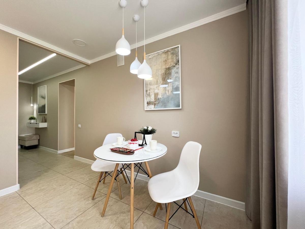 Luxury Apartments Pavlodar Exterior photo