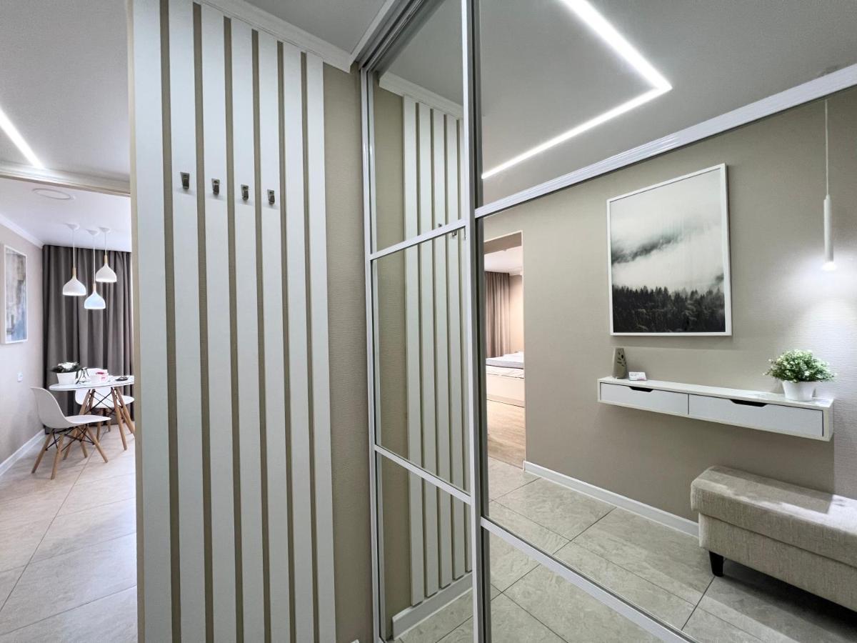 Luxury Apartments Pavlodar Exterior photo