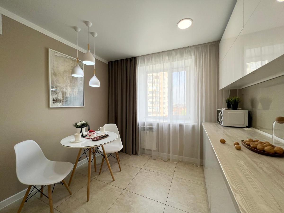 Luxury Apartments Pavlodar Exterior photo